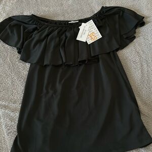 NWT LulaRoe Alana off the shoulder ruffle top